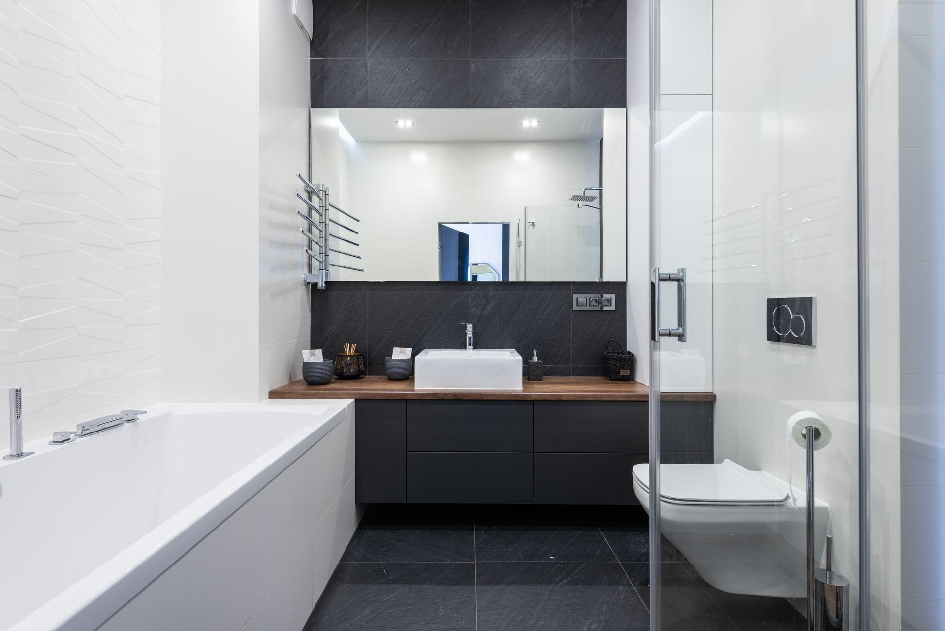 How Often Should You Deep Clean Your Bathroom in Florida?